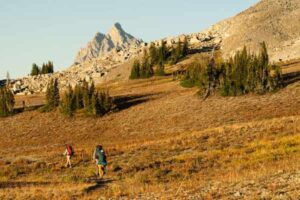 Beginner Backpacking Trips in the USA: How to Choose Your First Route