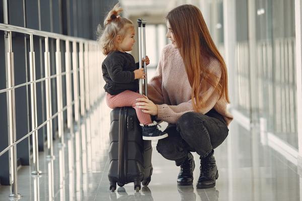 holiday travel with kids